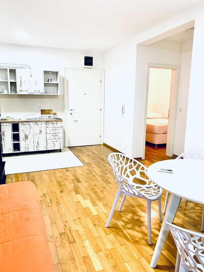 Apartments Chanel Budva Bagian luar foto